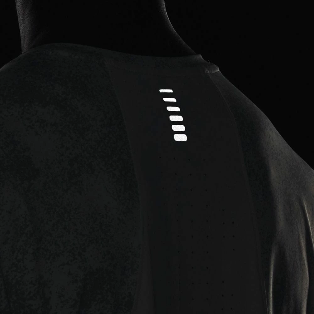 Bestpreis 😍 Under Armour Iso-Chill Laser Trainingsshirt Illusion Green/Opal Green Herren 👏 – Bild 4