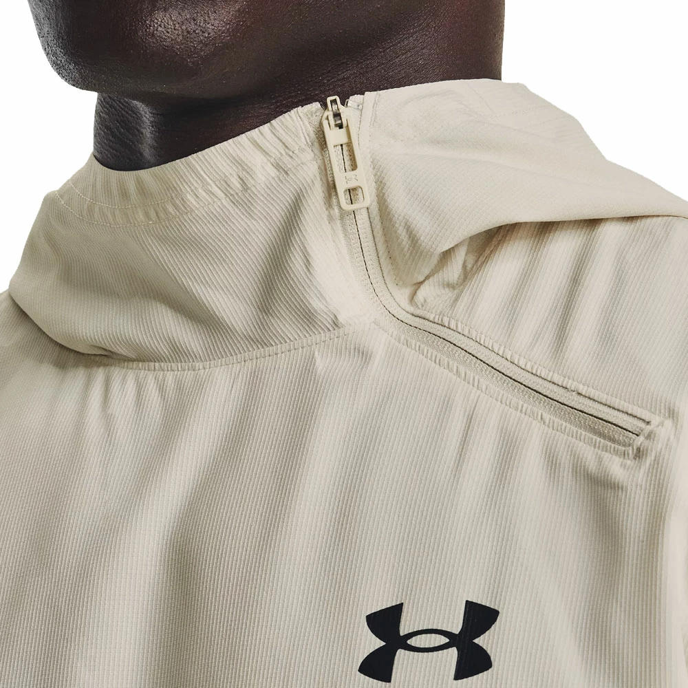 Coupon ✔️ Under Armour Woven Asym Zip Windbreaker Stone Herren 🛒 – Bild 5